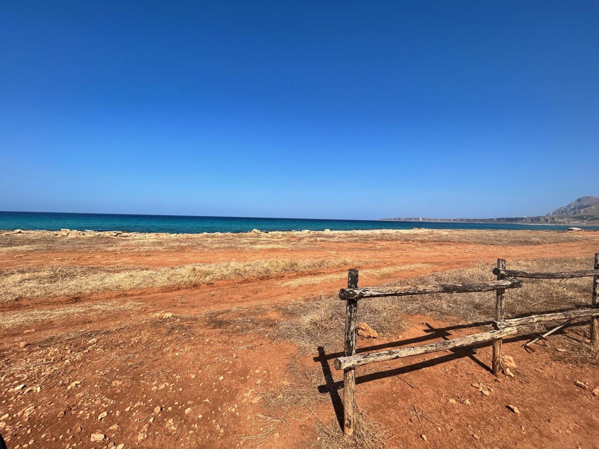 L'Oasi Una Pineta Sul Mare Custonaci Exterior photo